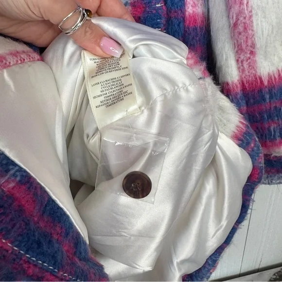 BLANKNYC Prime Time Plaid Women's Jacket - Pink and Blue - Picture 7 of 8